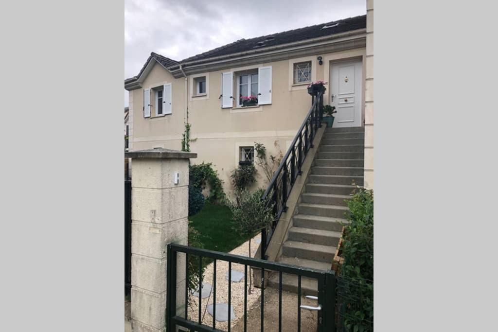 Ca Dei Figli, Charmante Maison De Ville. Bailly-Romainvilliers Exteriör bild